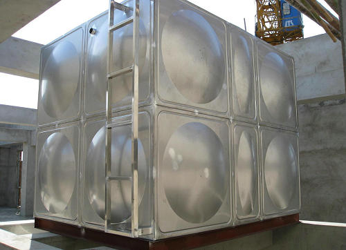 不锈钢材质的保温水箱：耐高**器的诞生！